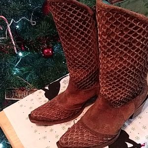 Ladies corral boots from buckle